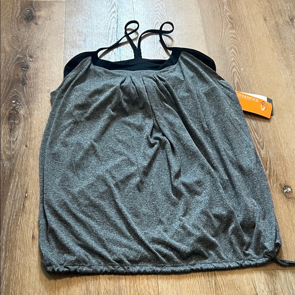 NWT Champion  Women's Gray and Black Tank Top built in bra Xl